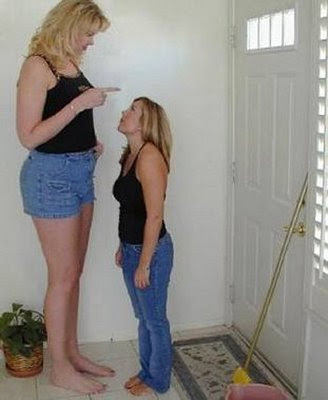 World tallest woman picture 