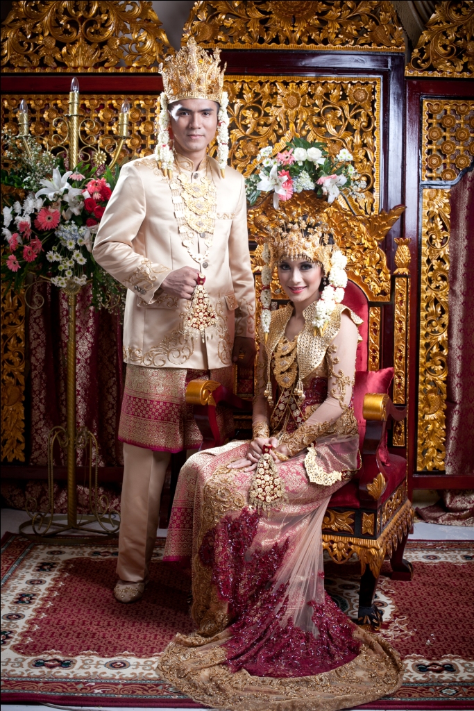 Kumpulan Foto Model Baju  Pengantin  Adat Aceh Modern  