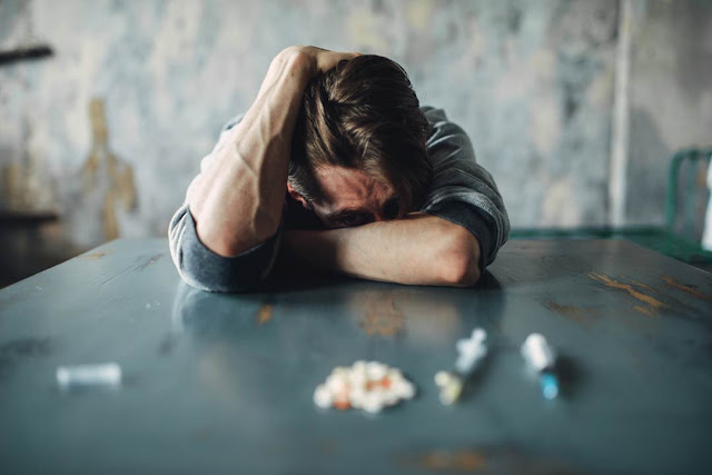 Substance Withdrawal Symptoms, මත්ද්‍රව්‍ය ගැනීමෙන් මිදීම