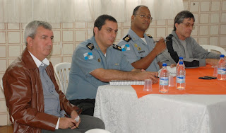 Representantes da Polícia Militar, da Prefeitura Municipal e da sociedade debatem temas sobre a segurança pública em Teresópolis