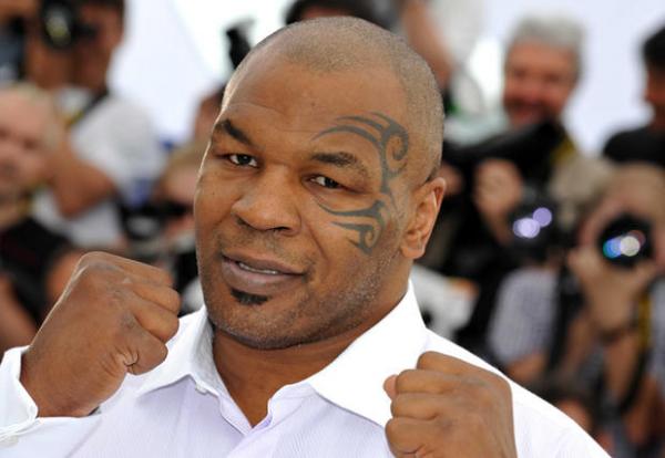 Mike Tyson oo Mar kale kiis Kufsi ah oo loo haystay dib loo furay