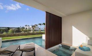 Swim up suite at Live Aqua Beach Club Resort