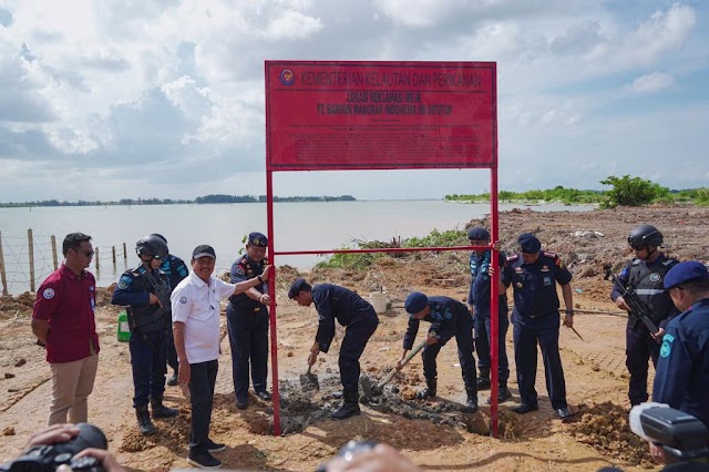 Menteri Trenggono Sidak Pencemaran dan Reklamasi di Batam