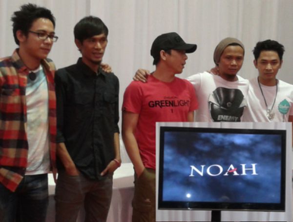 Ariel dkk lounching nama band baru "NOAH" sebagai pengganti Peterpan