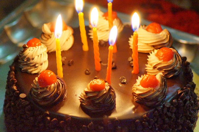 Why candles are extinguished on the birthday