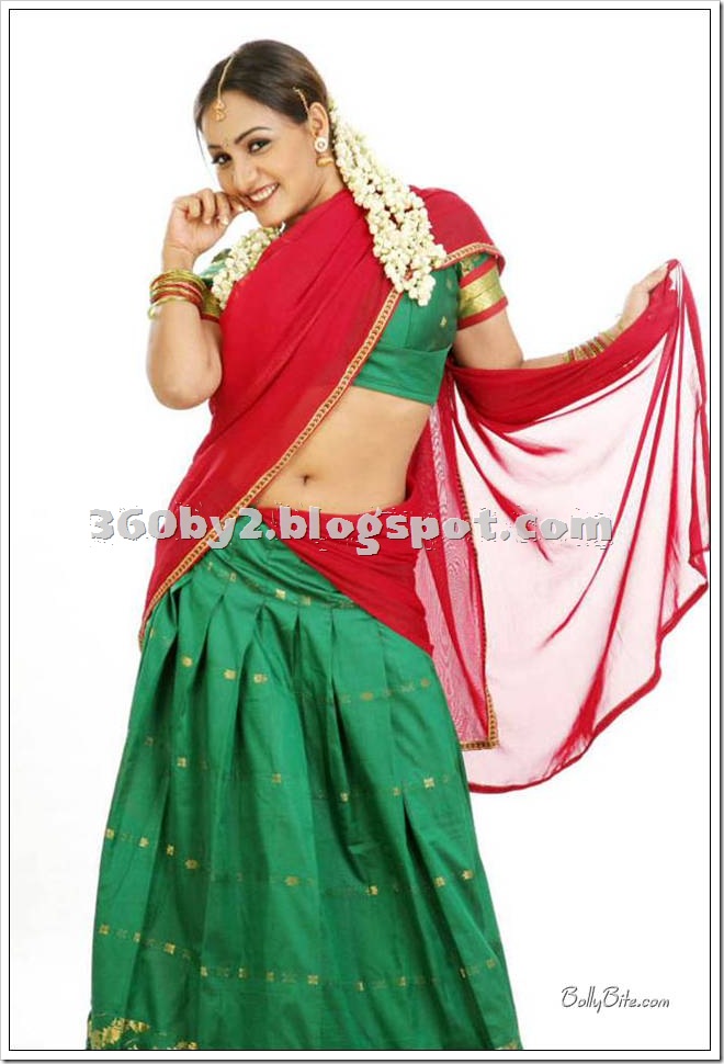Kollywood and Tollywod model Aashi Thakur