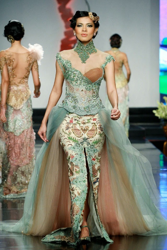 kebaya lengan pendek