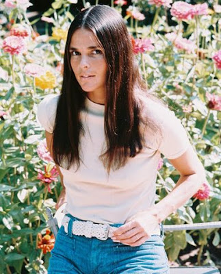 Ali MacGraw Wiki | Ali MacGraw Pics