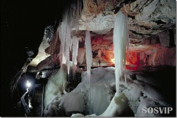 iceCave iceCave