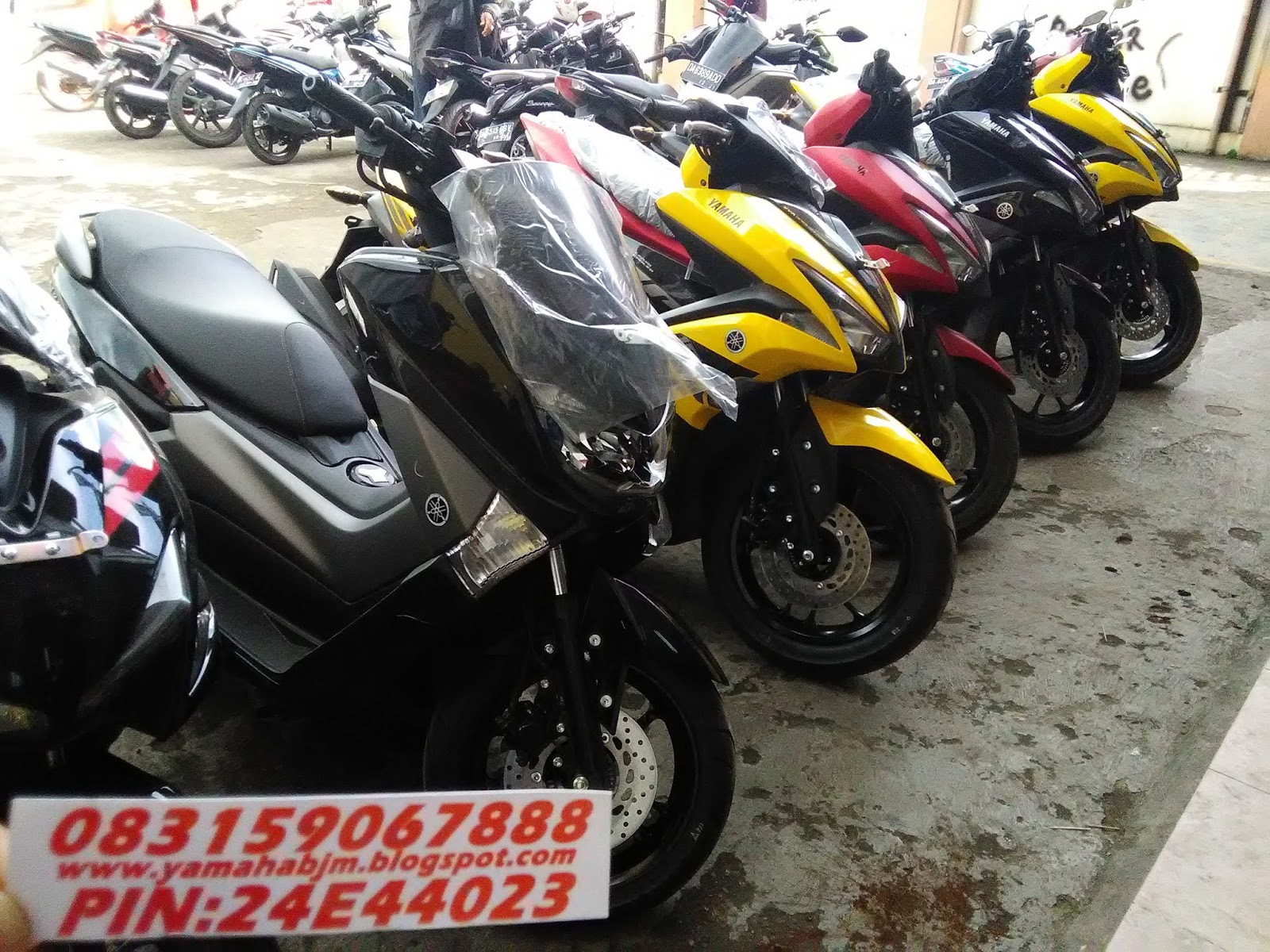 AEROX 155 VVA R VERSION S VERSION Daftar Harga Motor Yamaha