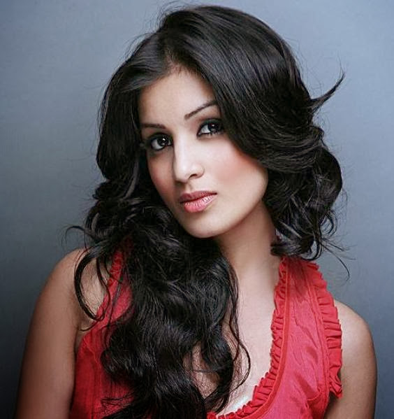 Pallavi Sharda Hot and Spicy Images