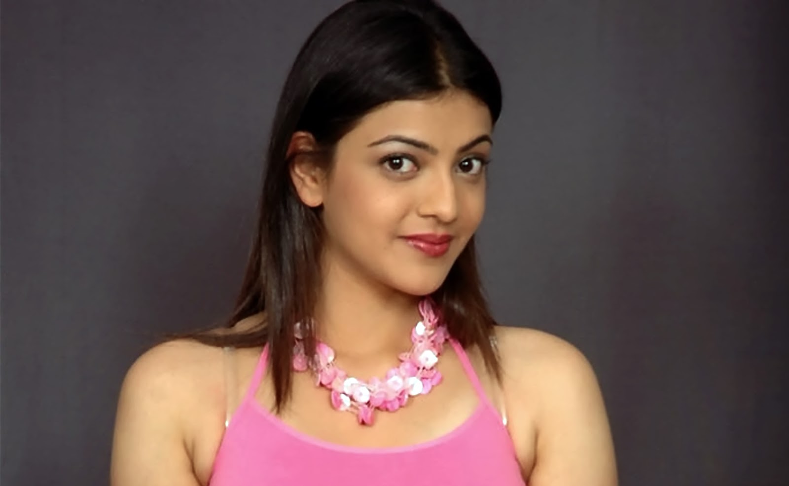 Kajal Agarwal Latest Wallpapers 2012, Kajal Agarwal HD Wallpapers For ...