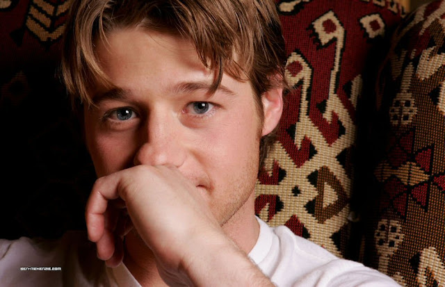 ben mckenzie the oc era photoshoot