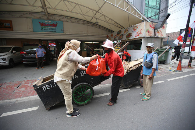 bantuan paket sembako sinar mas