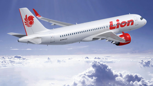 Foto Gambar Pesawat Terbang Lion Air 09