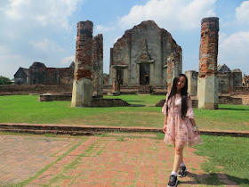 How to go to Lopburi