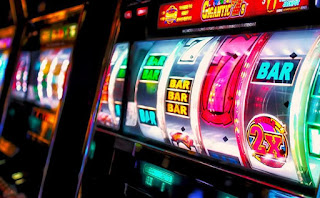 Slot Online versus Slot darat - Update INformasi Casino Online