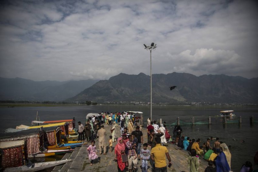 More than 100 people killed in landslides and floods in western India More than 100 people have died and dozens are missing after landslides, floods, house collapses and other accidents caused by monsoon rains in western India, officials said Sunday.