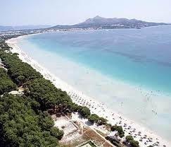 Puerto de Alcudia Playa en Mallorca