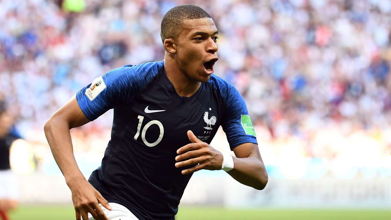 foto kylian mbappe pemain perancis terbaru