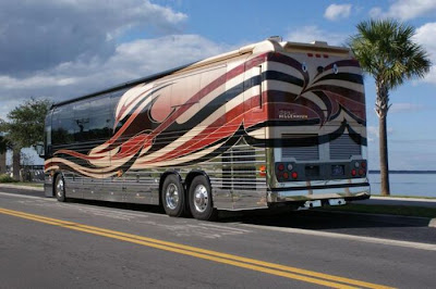 Excellent bus designed for travel Seen On  www.coolpicturegallery.us