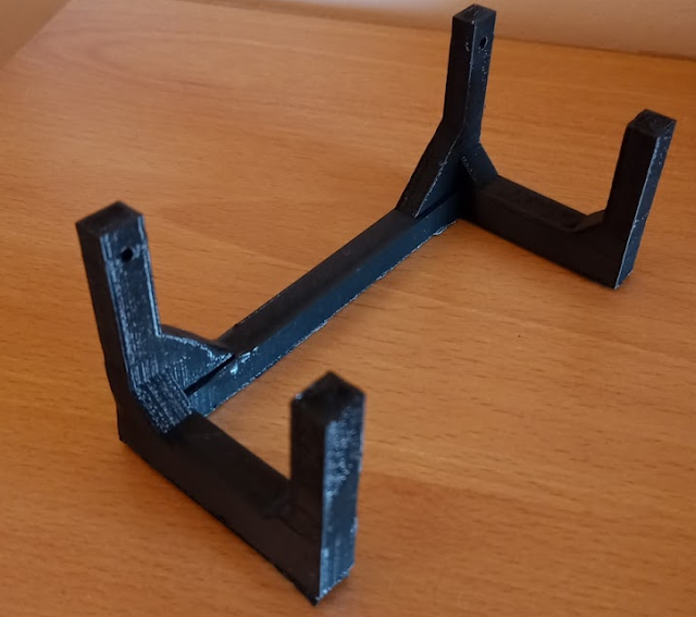 Suport printat 3D pentru router