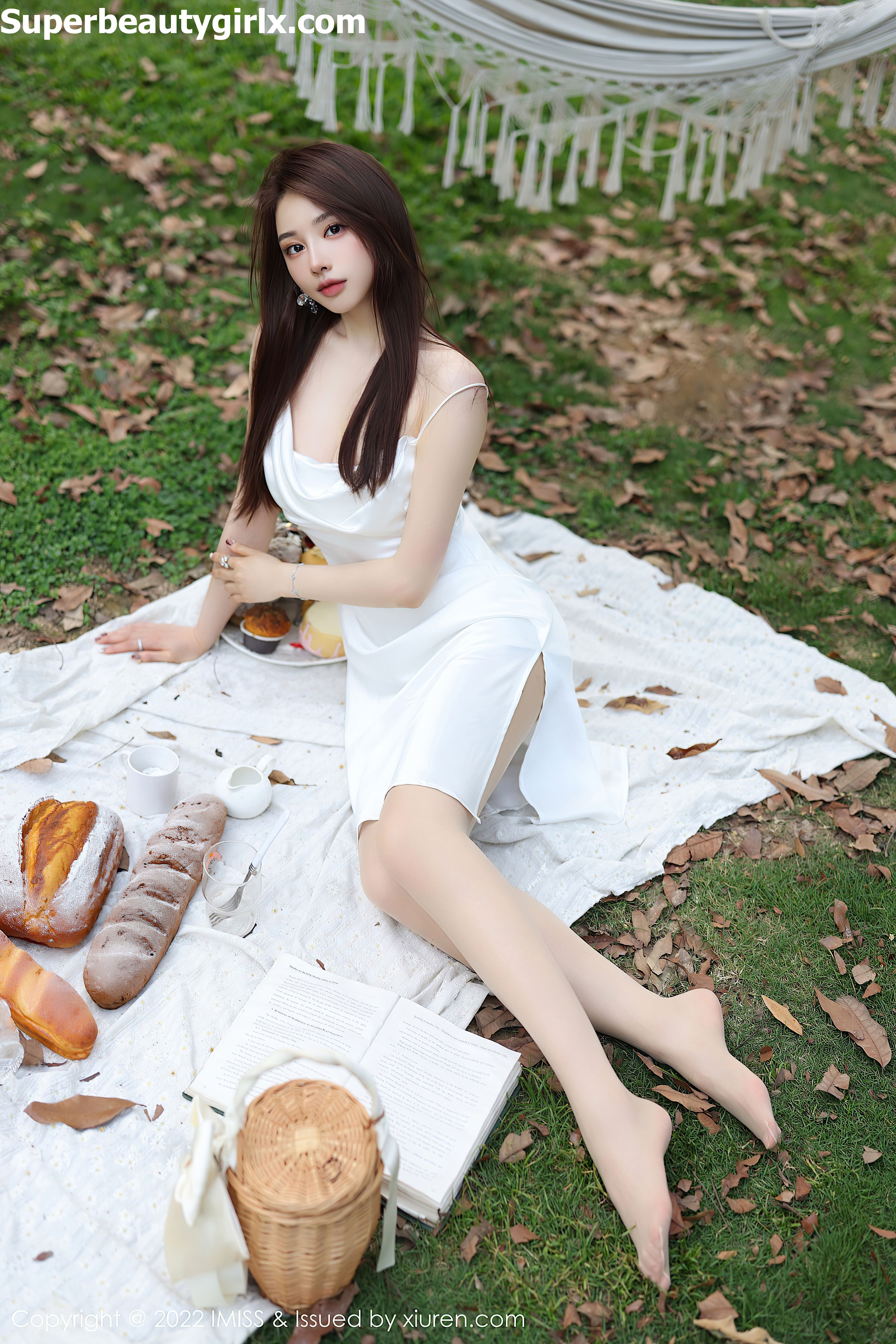 IMISS-Vol.682-Lynn-Liu-Yining-Superbeautygirlx.com