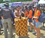 Gadis-Gadis Cantik Meriahkan Lomba Burung di Karebosi
