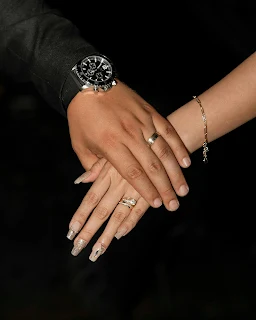 connection between engagement rings and flowers, two iconic symbols of love and beauty