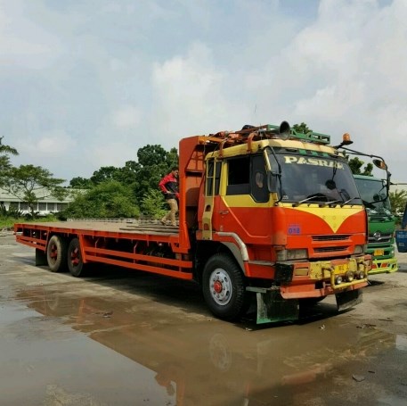 Mobil Truk  Fuso BLOG OTOMOTIF KEREN