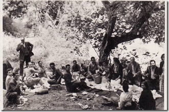;Aγιος Νικόλαος , από  αριστερά - Τάκς  Κουλόπουλος , Κ.Κάππος - Φούκας , Π.Κόκκινος , ΑΘαν.Μπήλιος  'ορθιος , Μαρία  Μπήλιου , Κ.Τσιτούρας , Μαδενλόγλου , Ι.Δημολάς , Βούλα Δημολά , Κασσιανή Μαδενλόγλο