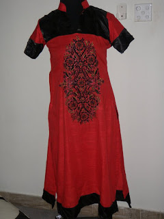 red long shirt in cotton with embroidery