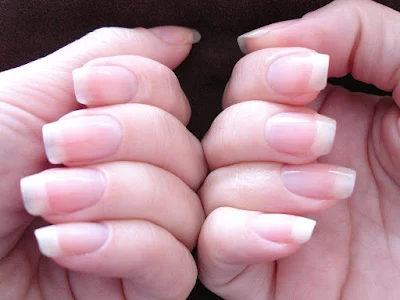 An easy way to lengthen nails