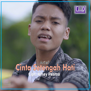 Arief - Cinta Setengah Hati MP3