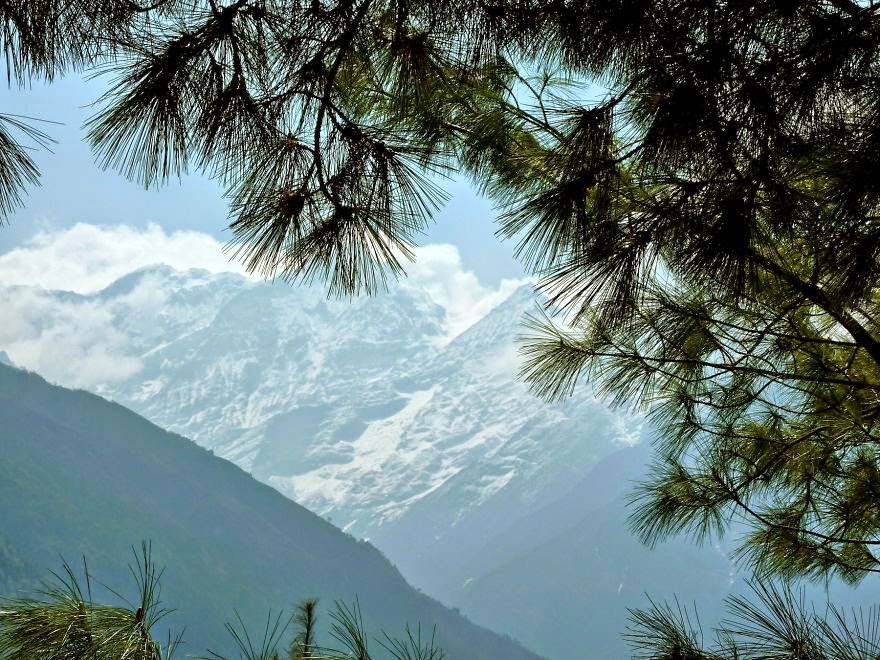 The first glimpse of Mount Everest - My 25 Photos Of The Everest Base Camp Trek