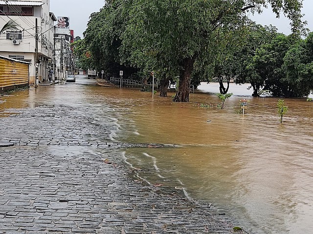 Rio Muriaé Transborda em Itaperuna