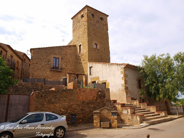 Cruilles,Monells y San Sadurní (Girona).