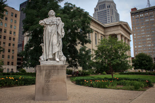 LA STATUE DU ROI DES FRANÇAIS LOUIS XVI AUX ETATS-UNIS