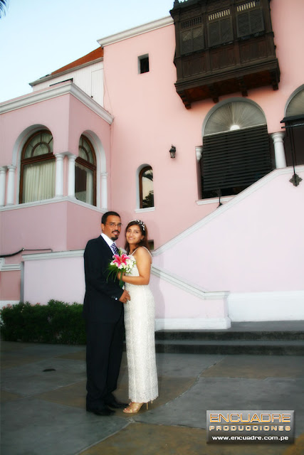 foto boda civil novios Jesus Maria lima peru