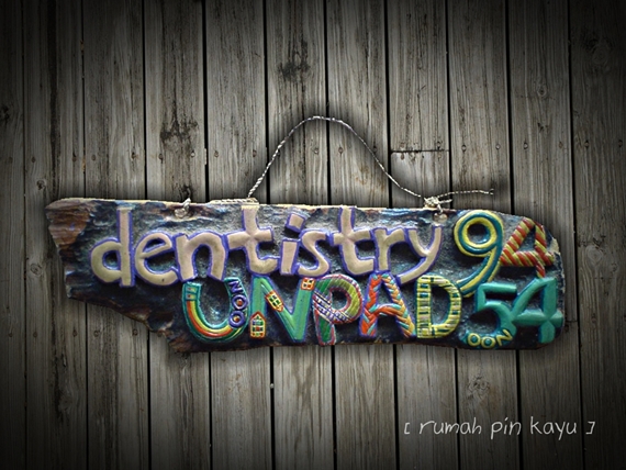  Papan  Nama  Dentistry Penghias Pintu Rumah Pin Kayu 