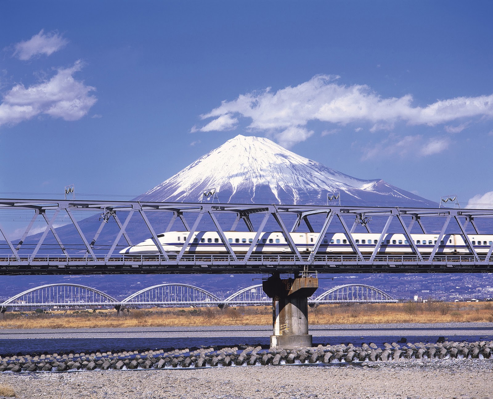 shinkansen2.jpg (1600×1295)