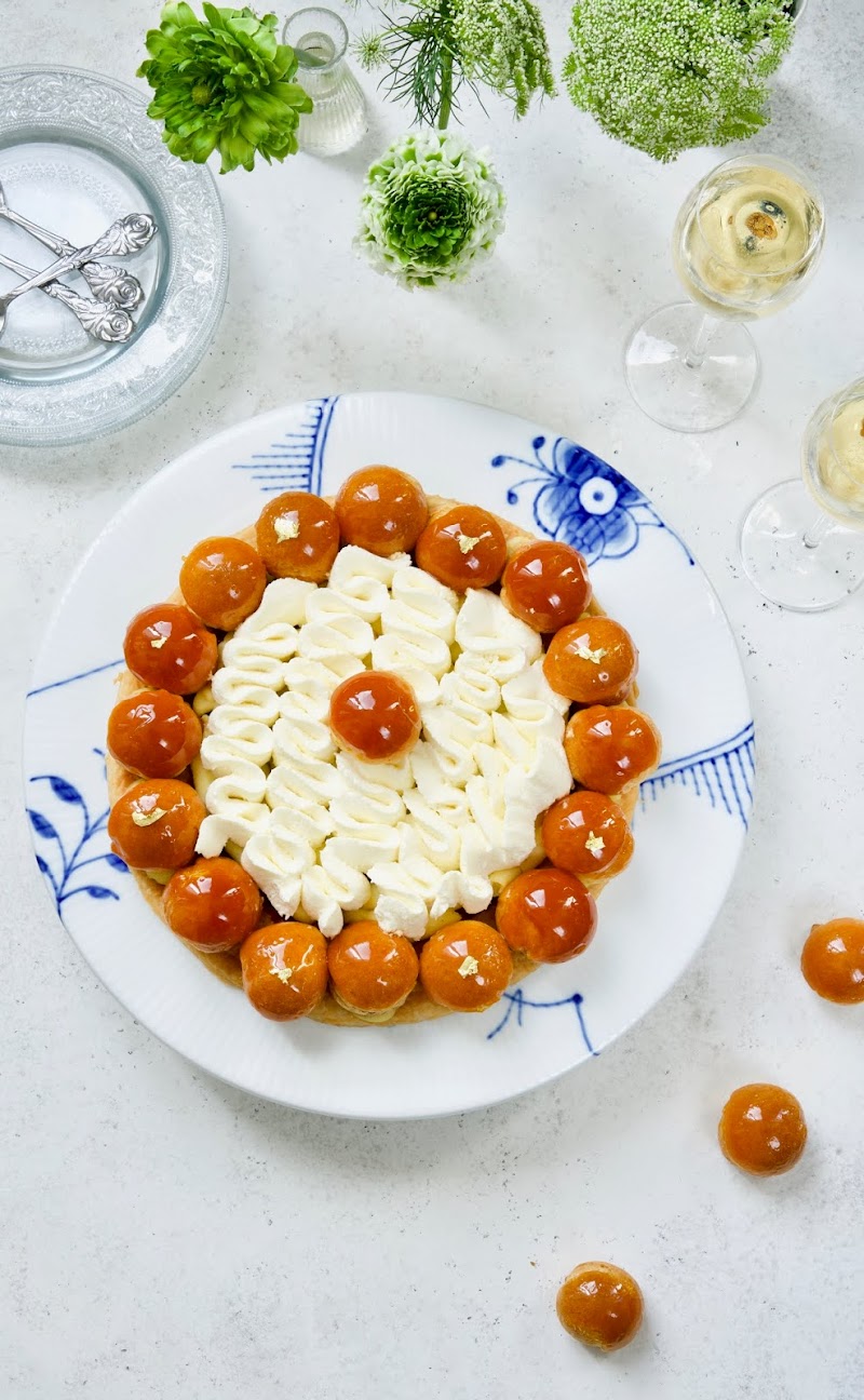 patisserie française , St Honoré , Choux crème vanille , dessert de fêtes 