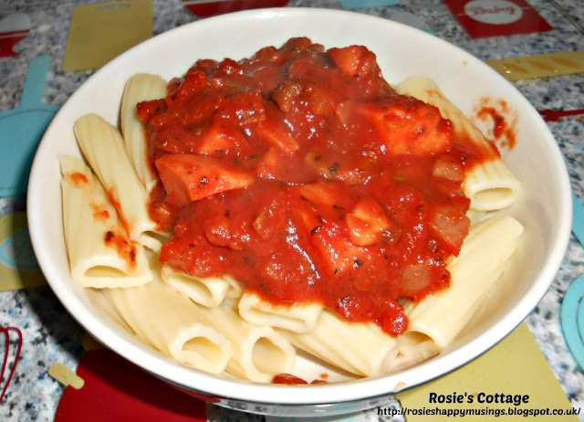 It's World Pasta day! - Super Yummy, Vegetarian Rigatoni Bolognese!