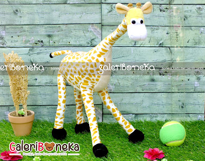 Boneka Jerapah Model Kurus Ukuran Medium