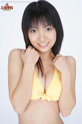 Japanese Beautiful Bikini Girl Airi Murakami