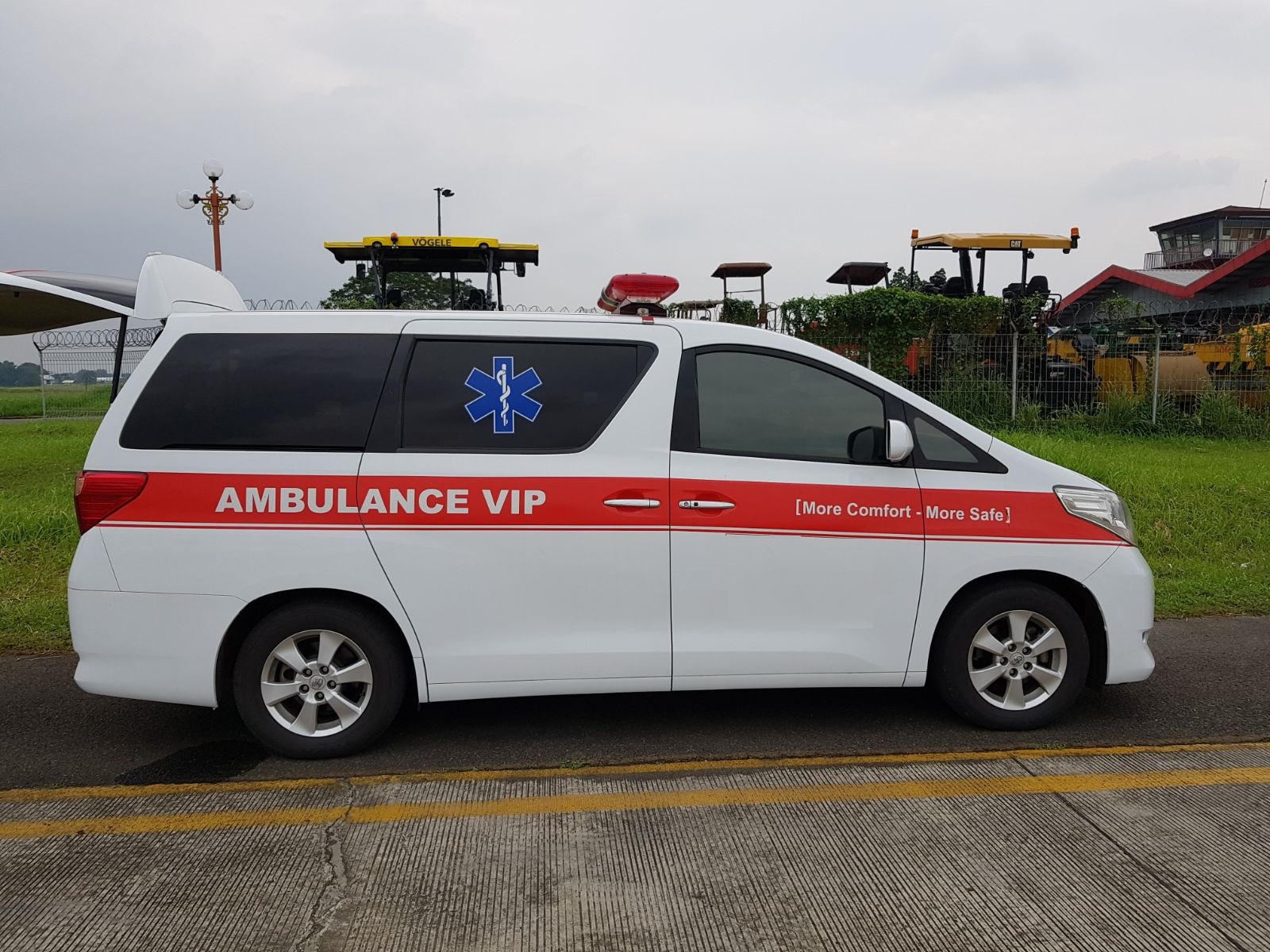 AMBULANCE JAKARTA INDONESIA Mobil Ambulance VIP Toyota Alphard