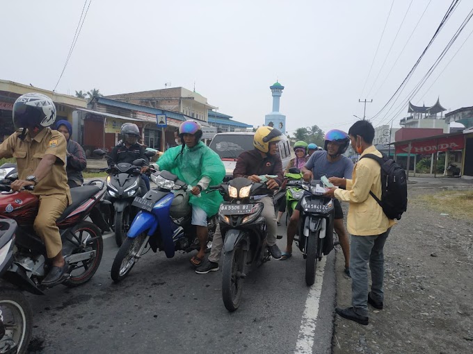 Begini Aksi Solidaritas BEM STIA-BNM Pariaman, Saat Kabut Asap Melanda Bagikan Ribuan Masker Kepada Masyarakat