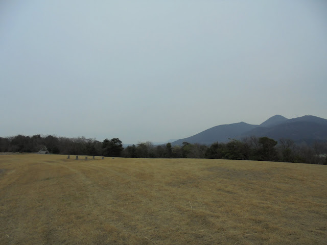 洞ノ原地区の芝生け広場