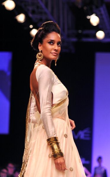 Lisa Haydon at Lakme Fashion Week 2013