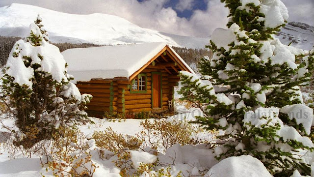 Cozy Log Cabin, Mount Assiniboine, British Columbia, Canada